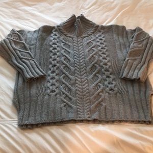 Everlane grey sweater